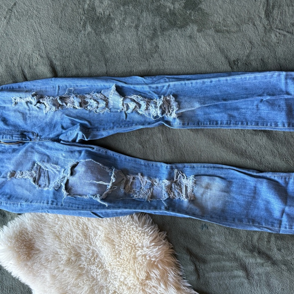 Aphrodite Blue Skinny Jeans with Distressed Details